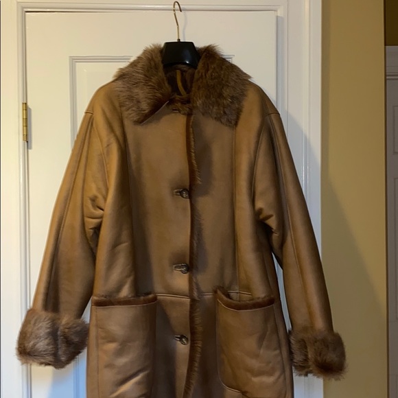 Owen Barry taupe beige shearling lambskin coat - Picture 1 of 6